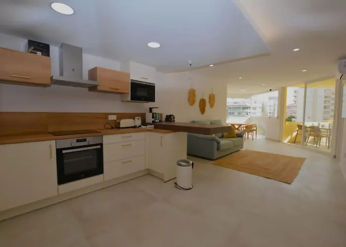 Piso Reformado Frente Al Mar. *