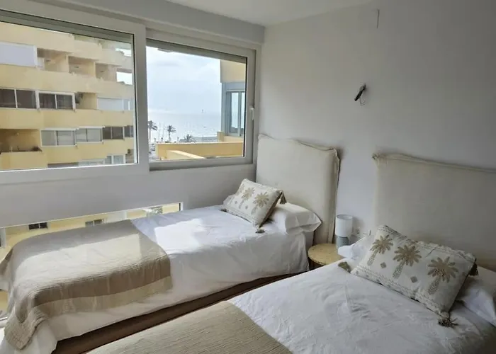 Apartament Piso Reformado Frente Al Mar.