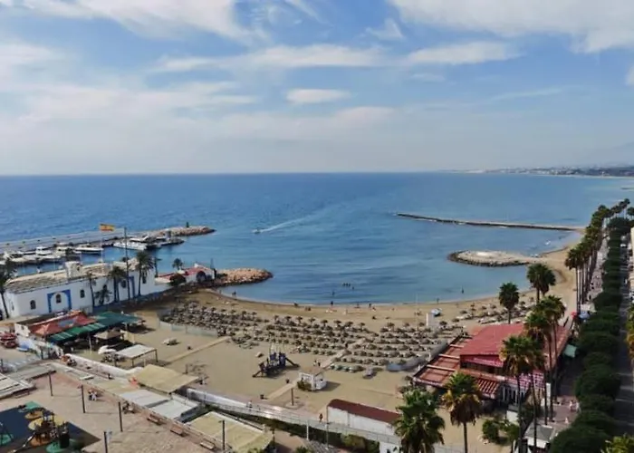 Piso Reformado Frente Al Mar. Marbella